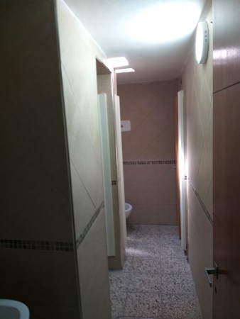 Salón y 3 departamentos en venta