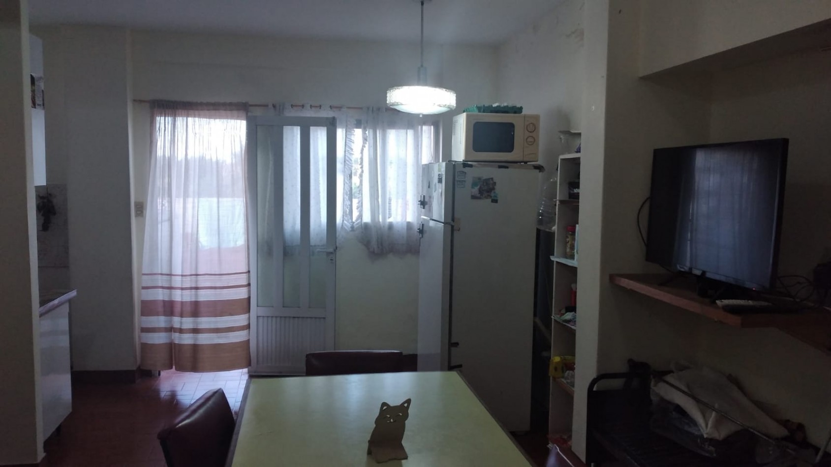 Departamento en venta Santa Teresita, 2 dormitorios, cocina, comedor, baño, terraza, 4° piso.