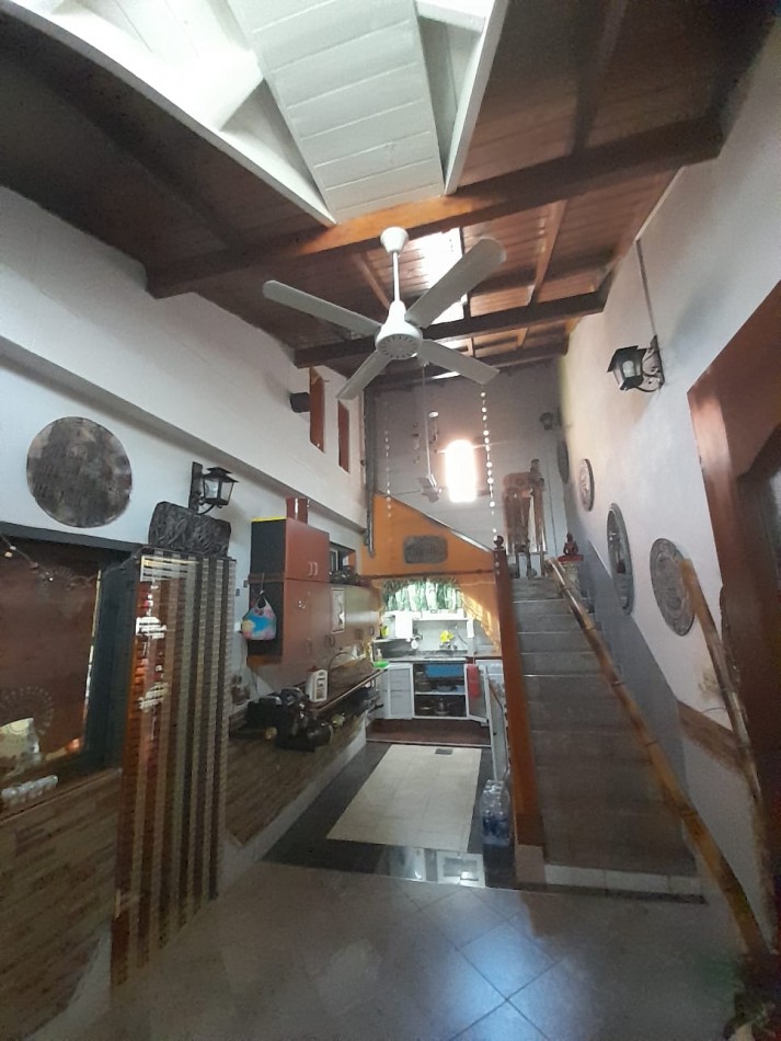 Vivienda multifamiliar sobre lote de 10 x 43,30 mts.