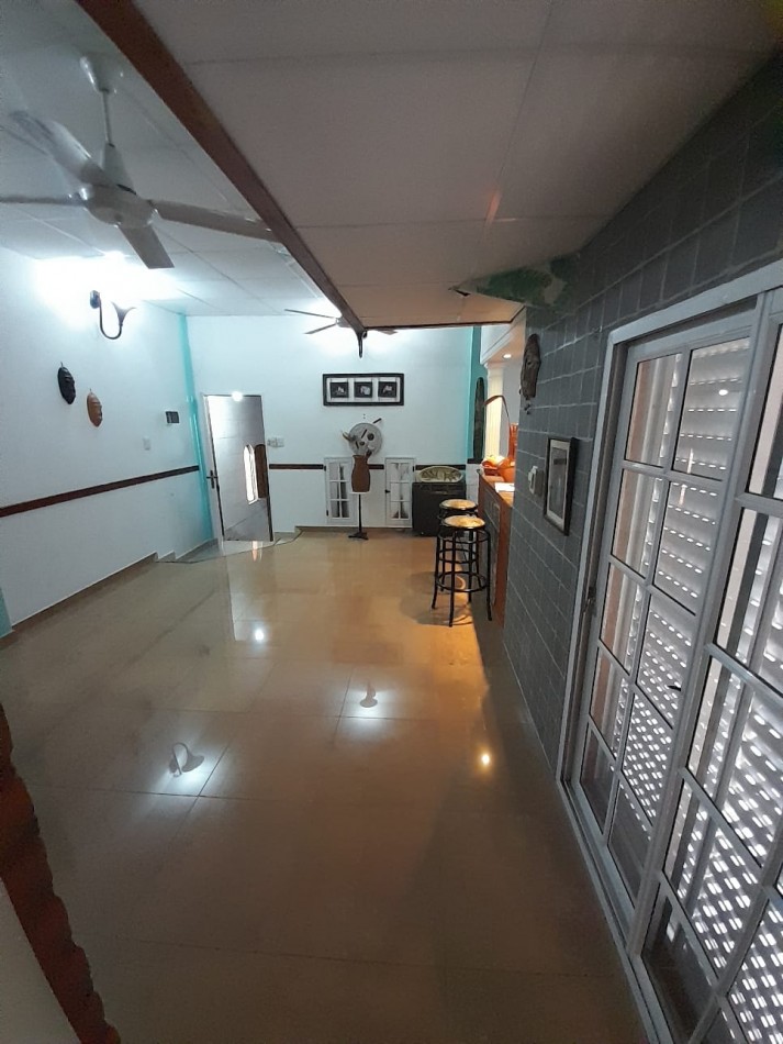 Vivienda multifamiliar sobre lote de 10 x 43,30 mts.