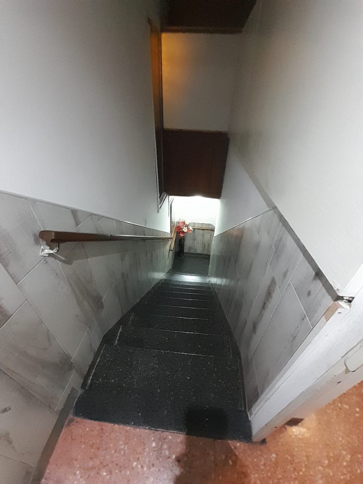 Vivienda multifamiliar sobre lote de 10 x 43,30 mts.