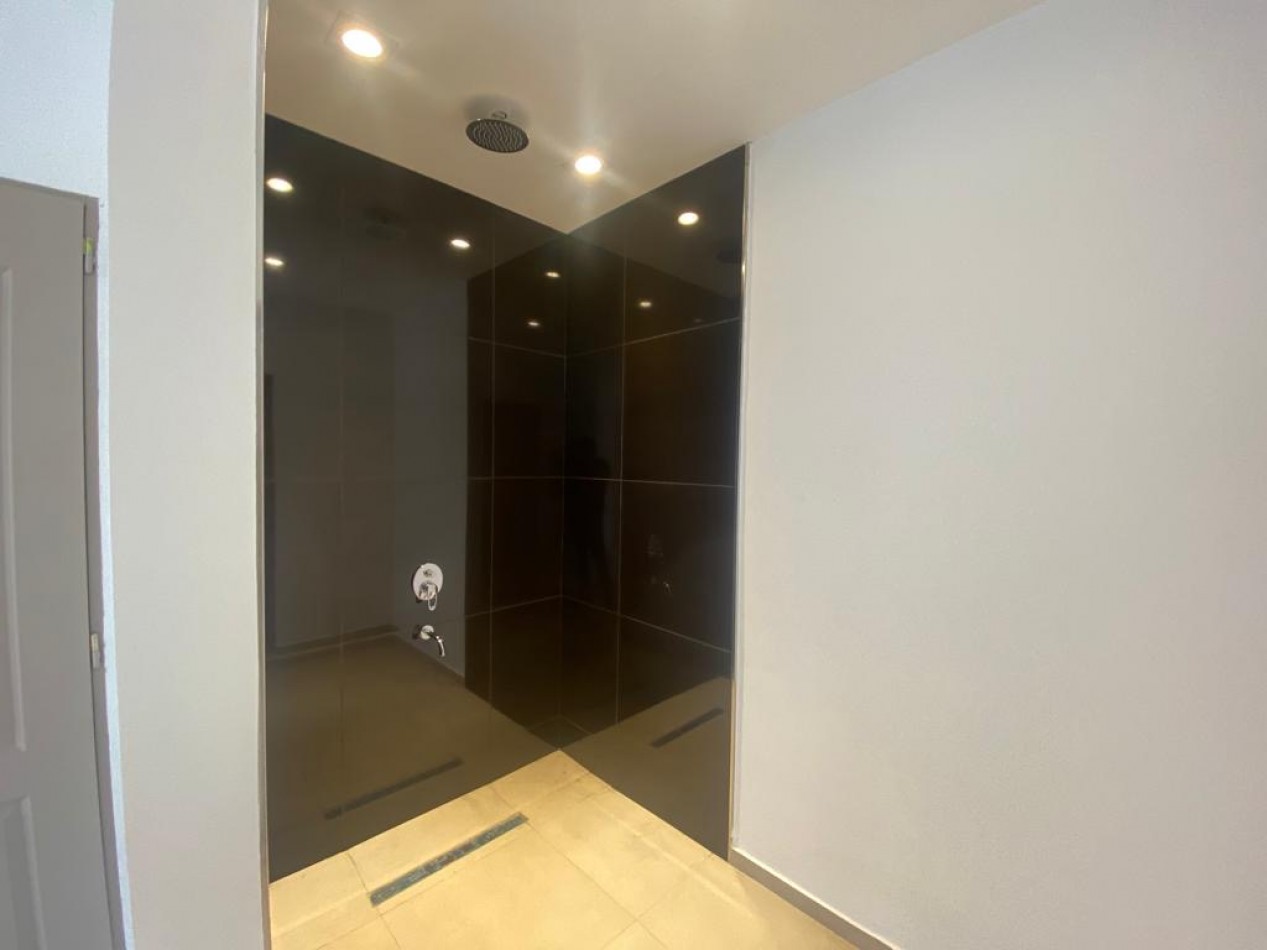 Chalet a estrenar, Ciudad Evita, 1• Seccion 1•. Hermosa propiedad!!