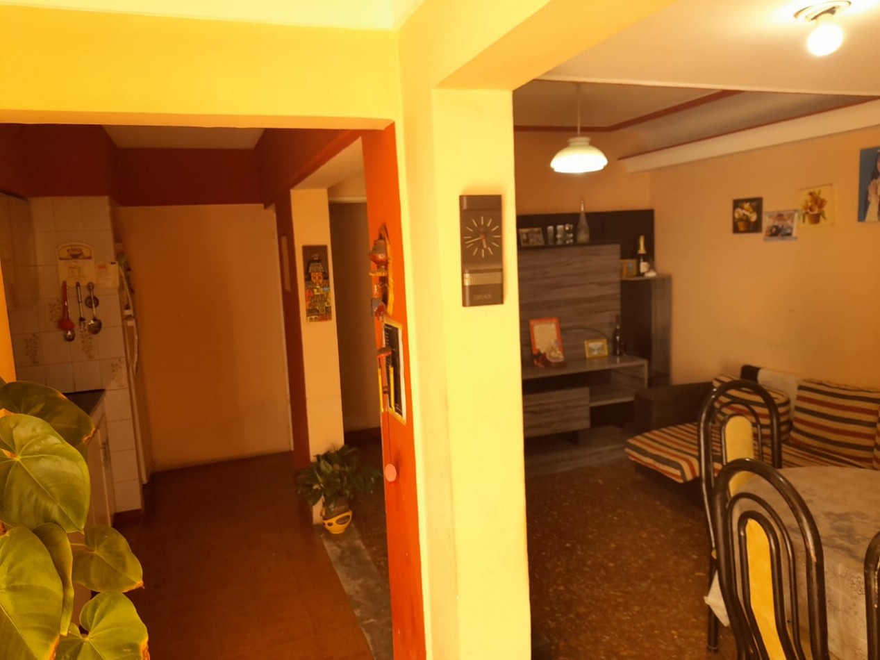 Casa en venta. Gonzalez Catan 