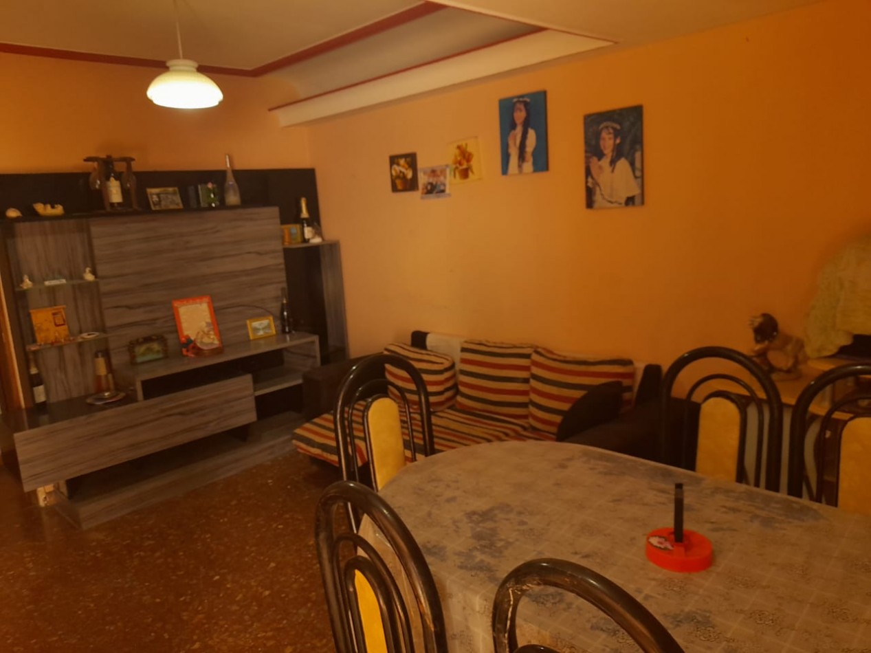 Casa en venta. Gonzalez Catan 