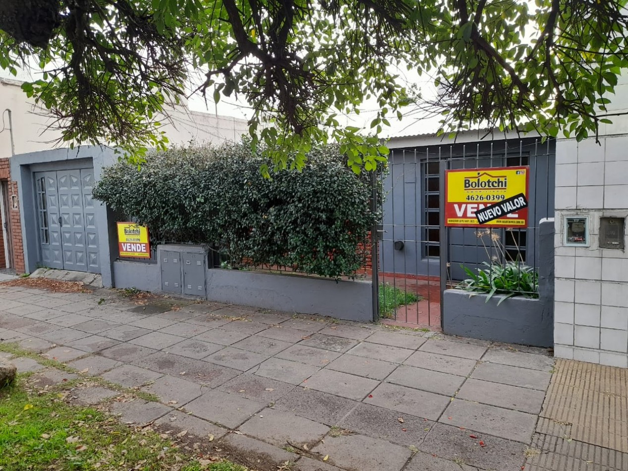 Casa en venta, sobre lote de 203 m2, 2 viviendas en zona ideal explotacion comercial.