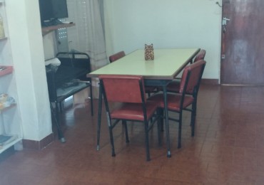 Departamento en venta Santa Teresita, 2 dormitorios, cocina, comedor, baño, terraza, 4° piso.