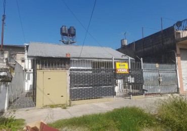 Vivienda multi familiar, Laferrere Centro, tres viviendas sobre lote de 200 m²