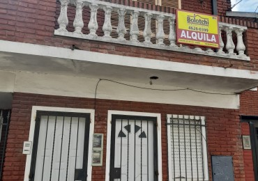 Departamento en alquiler. Laferrere km 24.700, un dormitorio, cocina-comedor y baño.