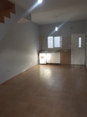Duplex en venta Laferrere