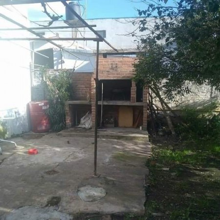 Casa y local en Venta Laferrere