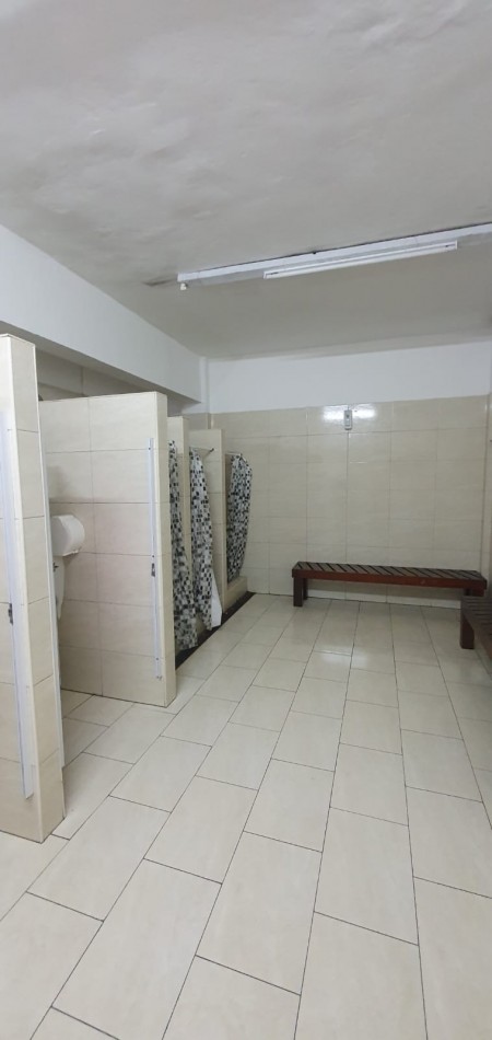 Local en venta. Moron Sur
