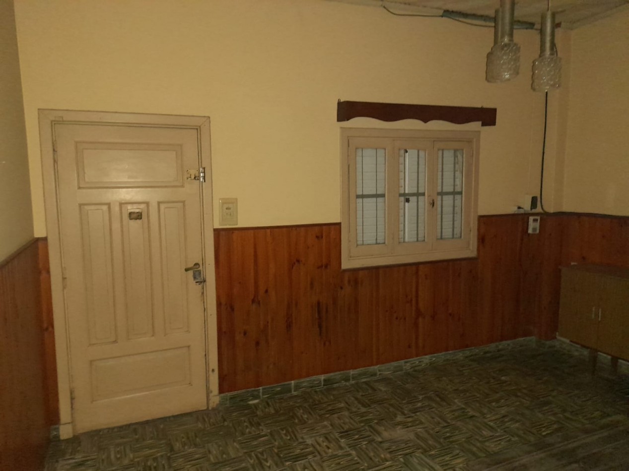 CASA EN VENTA. LAFERRERE SUR.