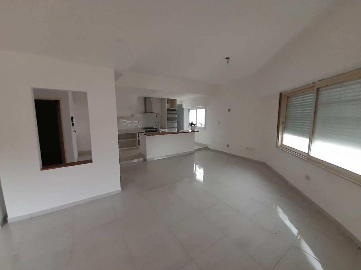 CASA EN VENTA VILLA LUZURIAGA